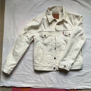 Levi’s Ex-boyfriend trucker jacket